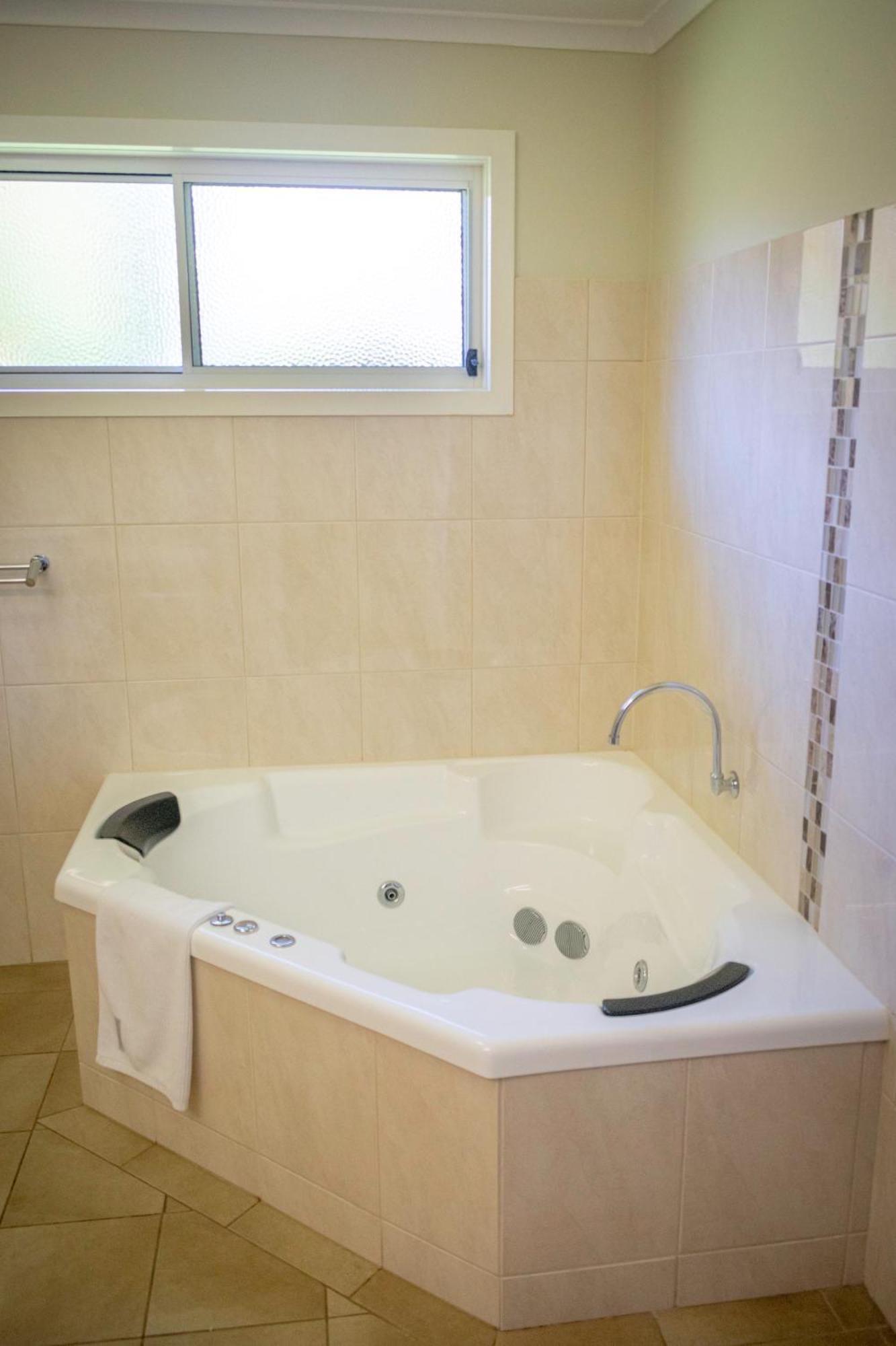 Brookfield Guest House Myrrhee Экстерьер фото